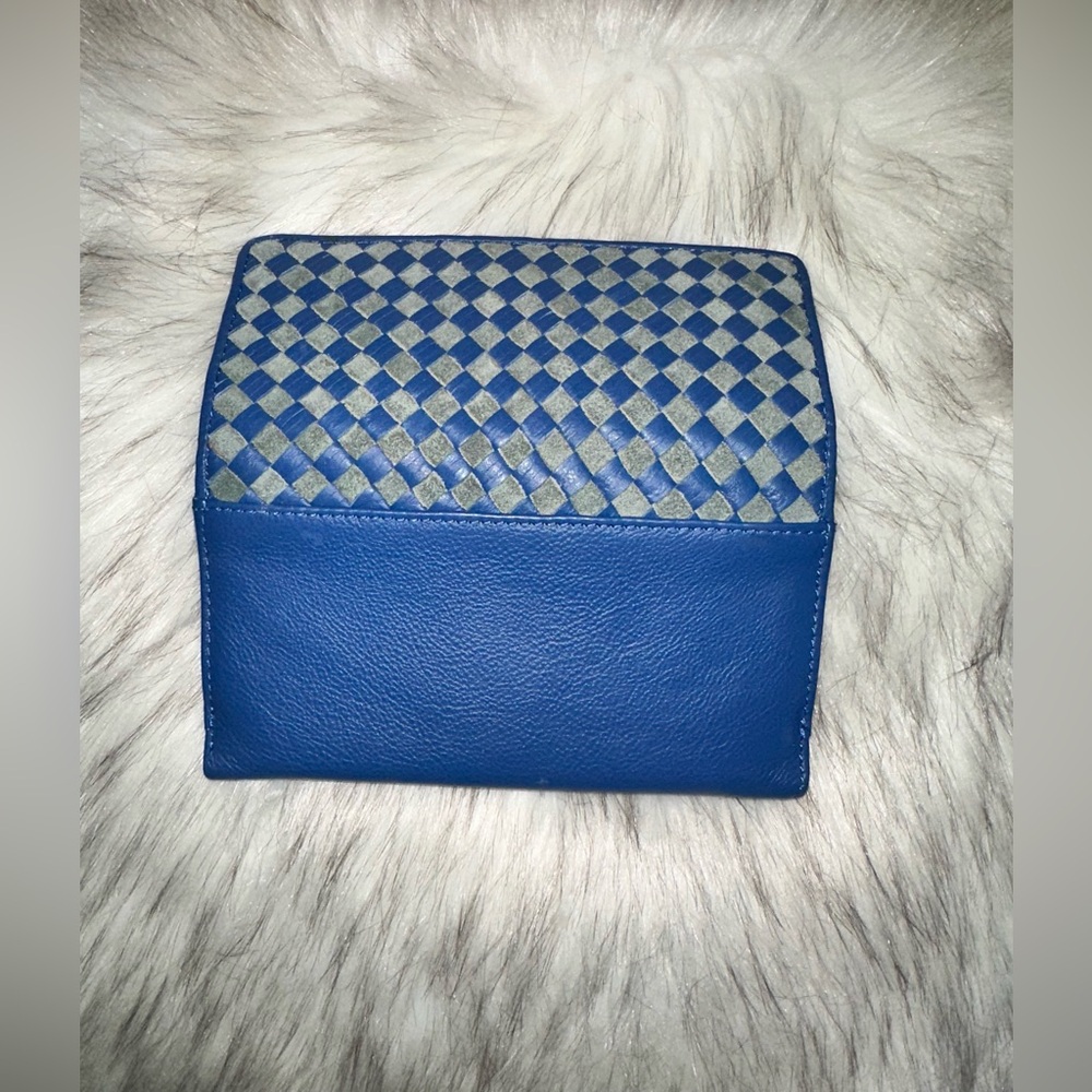 NWOT Artisans In India 100% Genuine Blue Multi Leather Woven Trifold Wallet - Picture 4 of 16